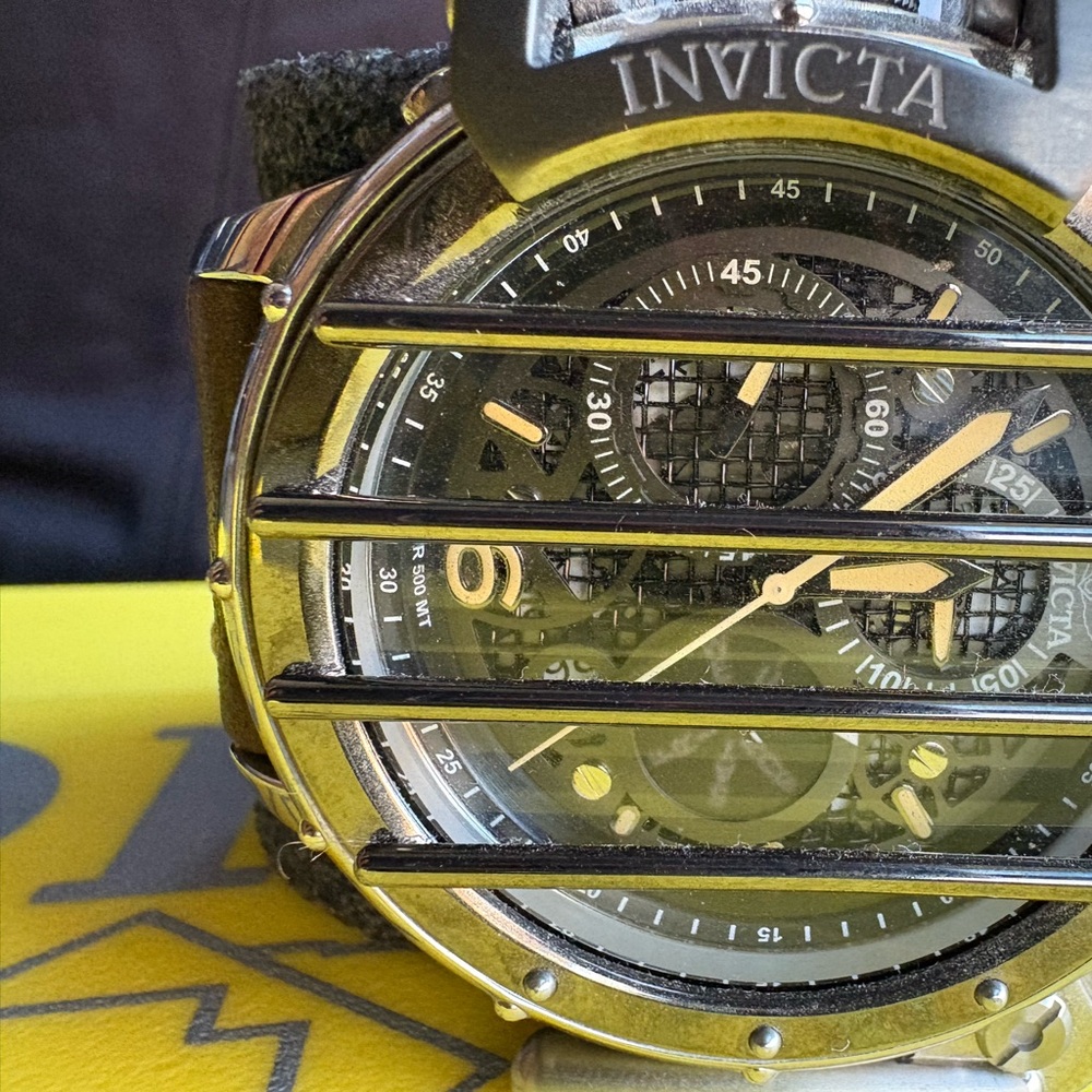 Invicta Men's Silver and Brown Chronograph Watch - Picture 3 of 8
